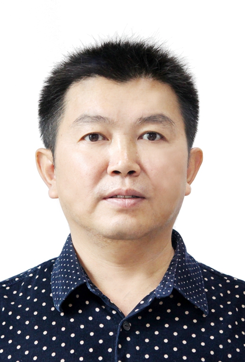 1537403932151016520.jpg 胡旭4.jpg